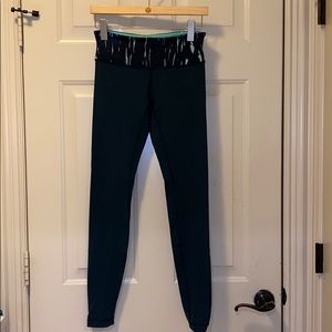 🍋 Lululemon Dark Green Leggings